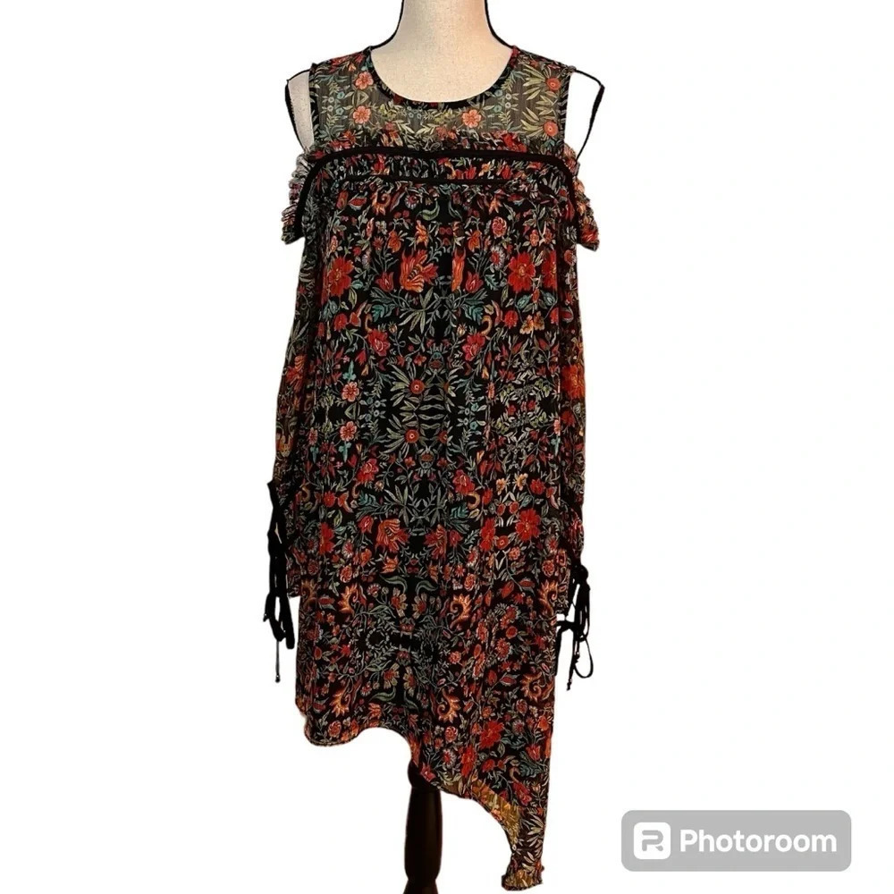 Adelyn Rae Black & Red Floral Cold Shoulder Asymmetric Dress Sz-M